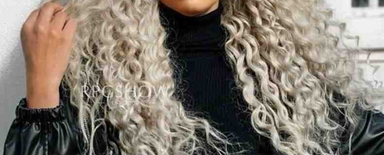 10-Platinum-Hair-Styles-That-Are-Trending-for-Curly-Hair-in-June-2025