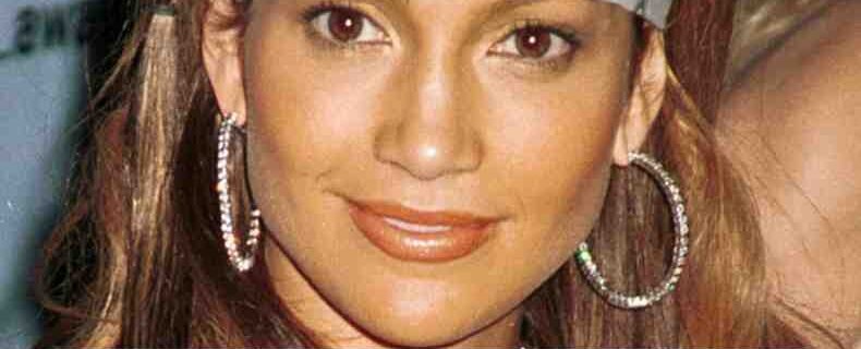 90 90s Hairstyles You Can Do at Home in June 2025